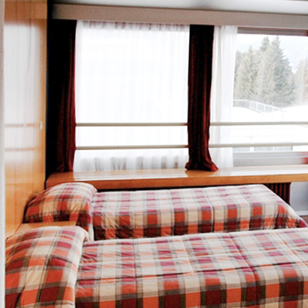 Camere-03 Camere-03
